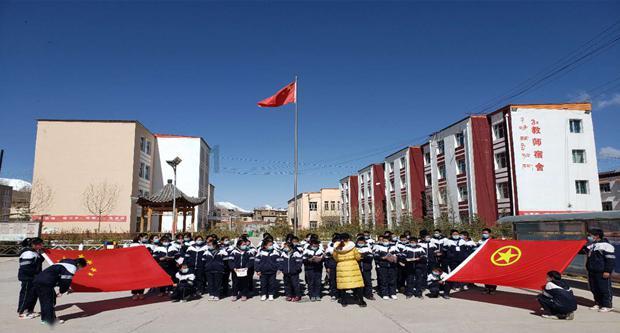 冷知识分享平台 - 探索未知世界 | 为什么来月经会腰疼?知多少?